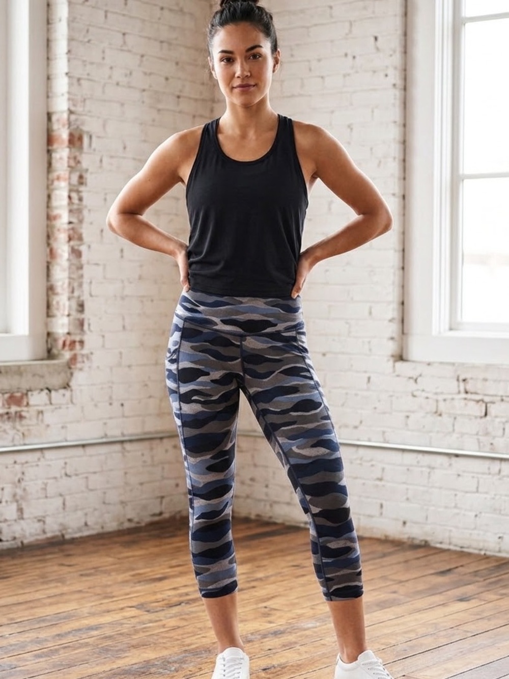 Lululemon Wunder Under Crop Leggings Blue Grey Camo Size 6